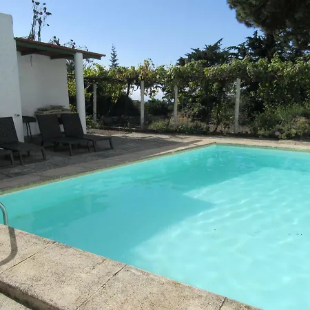 Holiday home Vivelorural El Refugio De Arucas, Pool & Terrace Arucas