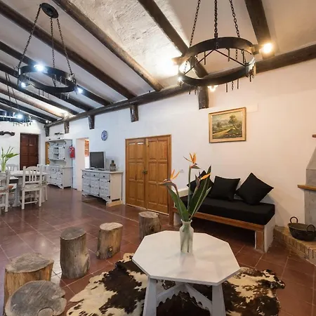 Holiday home Vivelorural El Refugio De Arucas, Pool & Terrace *